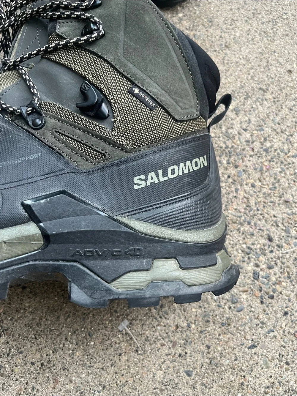 Men Salomon Boots - Durable All-Terrain Support Size 11.5
